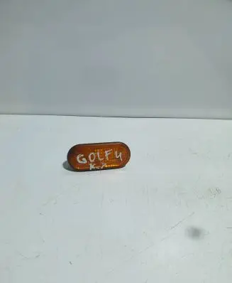 Volkswagen Golf IV Front fender indicator light 3B0949117B