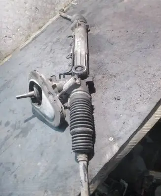 Ford Mondeo Mk III Steering rack 1S7C3550AA