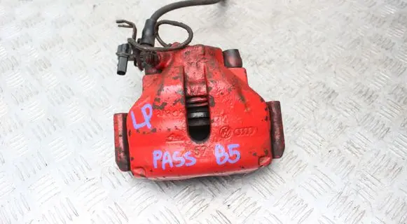 Volkswagen PASSAT B5 Front brake caliper