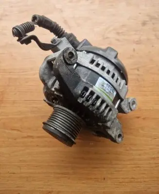 Lexus IS 220D-250-350 Generator/alternator 1042102370 195568150050