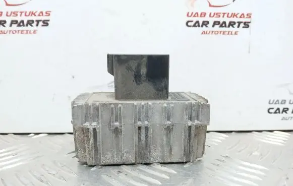 Opel Zafira A Glow plug pre-heat relay 09132691