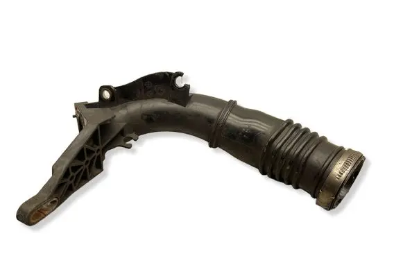 Ford Mondeo MK IV Intercooler hose/pipe AV6Q9351BB