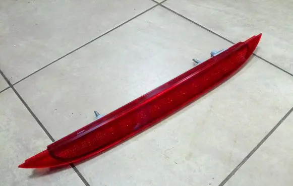 Mazda 5 Third/center stoplight C23551580 NE69663