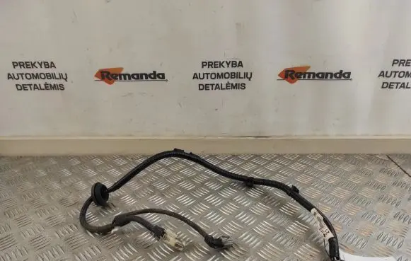 Toyota RAV 4 (XA50) Parking sensor (PDC) wiring loom 8218142210