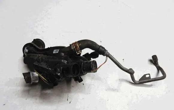Citroen DS4 Thermostat housing 