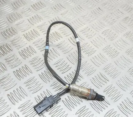 Volkswagen Tiguan Lambda probe sensor 04L906262M