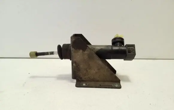 Iveco Daily 5th gen Clutch slave cylinder 