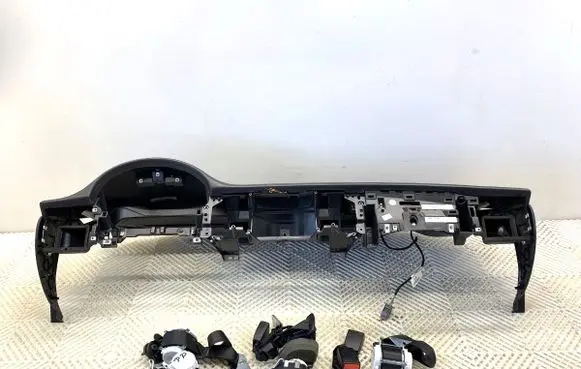 Jaguar XF Dashboard 