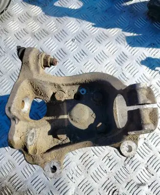 BMW 5 E60 E61 Front wheel hub 6760954