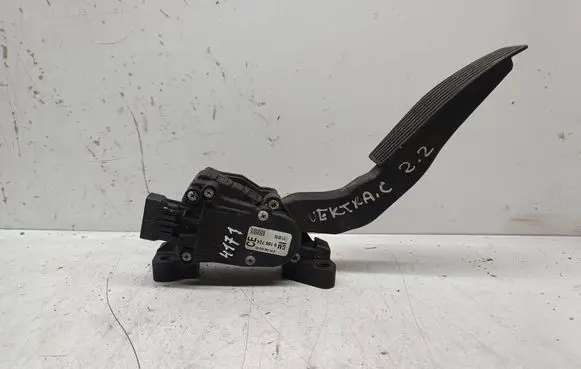 Opel Vectra C Accelerator throttle pedal 9186724 6PV00832200