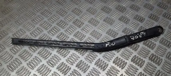 Mercedes-Benz C W203 Front wiper blade arm a2038202644