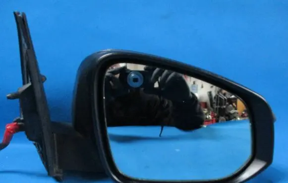 Toyota RAV 4 (XA40) Front door electric wing mirror 