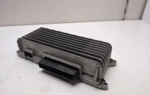 Audi A6 S6 C6 4F Sound amplifier 4F0035223L 720300800100 4F0910223K