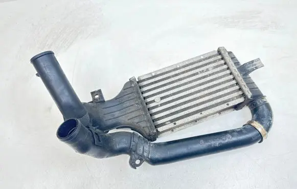 Opel Zafira A Intercooler radiator 09129519 R73645
