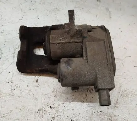 Hyundai i40 Rear brake caliper b0152009