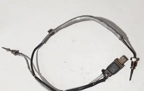 Audi A6 S6 C8 4K Exhaust gas temperature sensor 8W0919519C