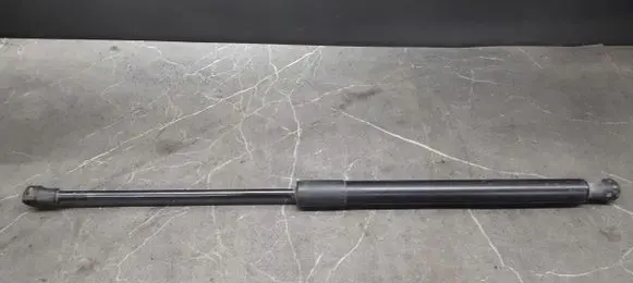 Peugeot 308 Tailgate strut 9657342180