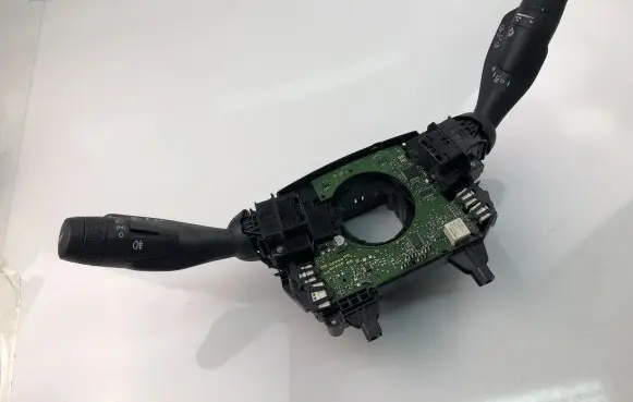 Volvo S90, V90 Indicator stalk 31674102 31674103