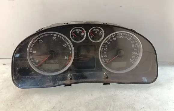 Volkswagen PASSAT B5.5 Speedometer (instrument cluster) 3B0920829A 1505030306