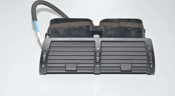BMW X5 E53 Dash center air vent grill 8402221