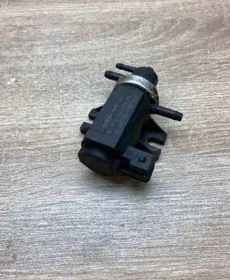 Volkswagen PASSAT B5 Turbo solenoid valve 1H0906627