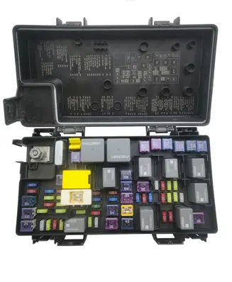 Chrysler Town & Country V Fuse box set 68163904AB