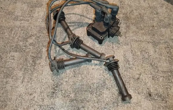 Ford Focus High voltage ignition coil NGKU2001 098E