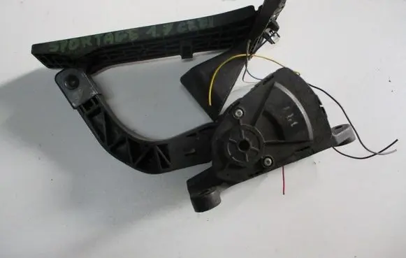 KIA K2500, K2700, K3000 Accelerator throttle pedal UK1738A2S000