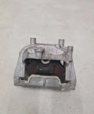 Skoda Superb B6 (3T) Engine mount bracket 1K0199262CB