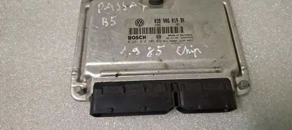 Volkswagen PASSAT B5 Engine control unit/module 038906019BK