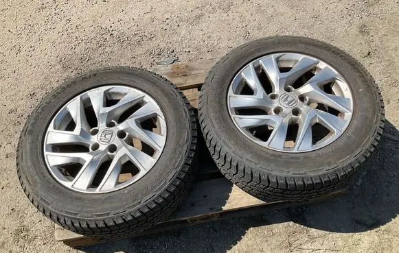 Honda CR-V R17 alloy rim 