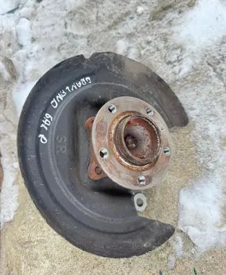 Opel Grandland X Rear wheel hub 200983
