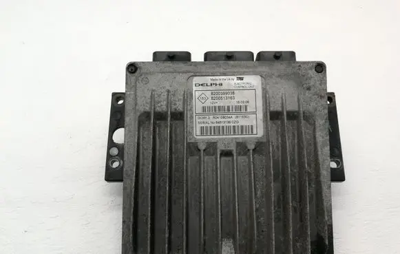 Nissan Note (E11) Engine control unit/module 8200399038 R0410B034A