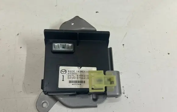 Mazda 2 Other control units/modules DG7L67560