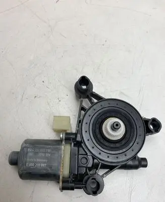 Volkswagen T-Roc Rear door window regulator motor