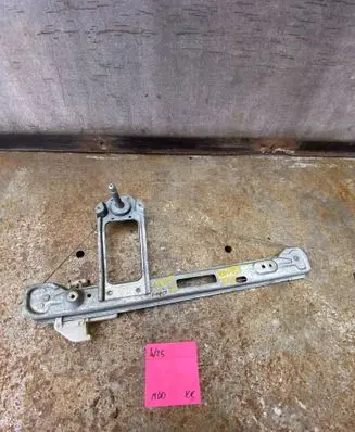 Ford Focus Front door manual window regulator 