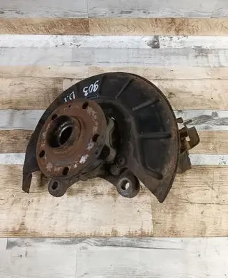 Volkswagen Touran I Front wheel hub