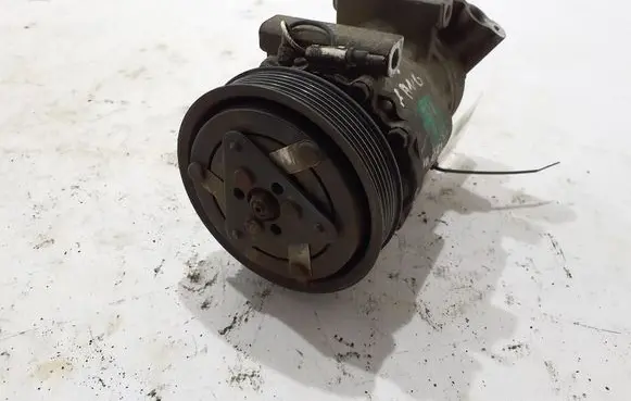 Renault Kangoo I Air conditioning (A/C) compressor (pump) 7700111235