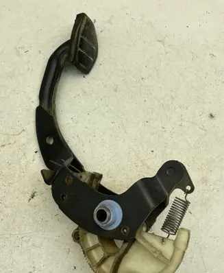 Renault Scenic I Clutch pedal 7700421414