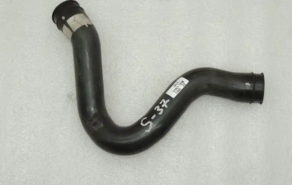 Suzuki Grand Vitara I Hybrid/electric vehicle battery cooling hoses/tubes 1396068DB0