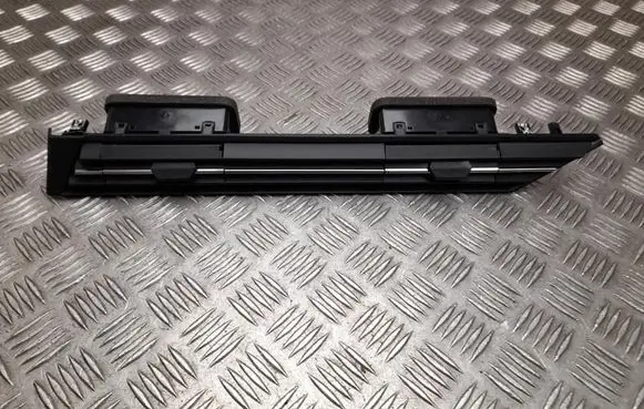 Opel Astra L Dashboard side air vent grill/cover trim 9840073880