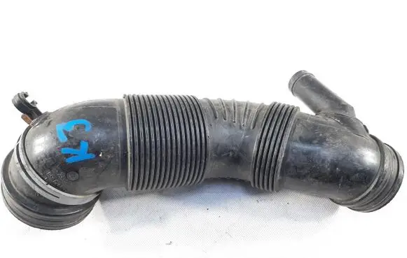 Volkswagen Tiguan Air intake hose/pipe 5N0129856