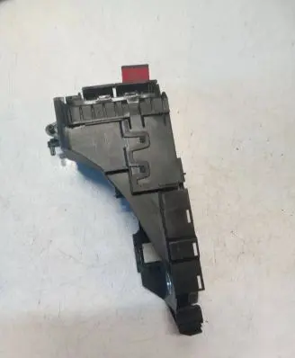 Volvo XC60 Seat back rest lock catch Y285