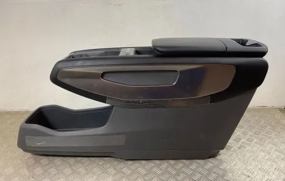 KIA EV9 Center console 