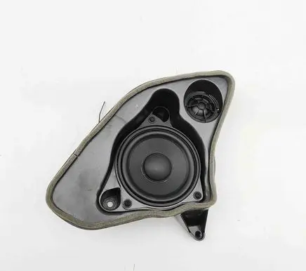 BMW X3 G01 Panel speaker 6811963 6813104