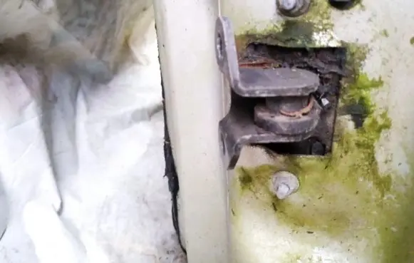 Ford Scorpio Front door check strap stopper 