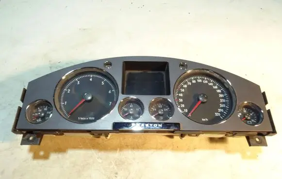 Volkswagen Phaeton Speedometer (instrument cluster) 3D0920881F 0263619101