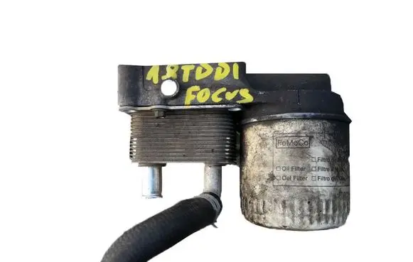 Ford Focus Engine oil radiator 