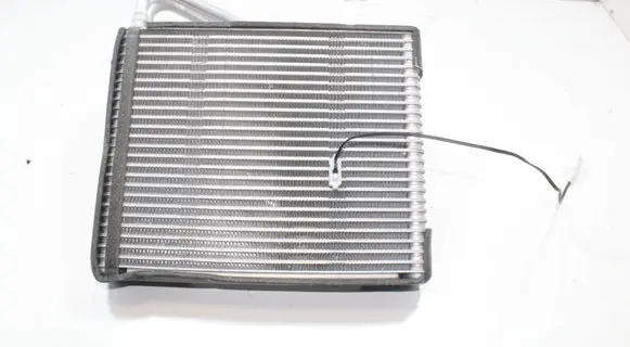 Nissan X-Trail T33 Air conditioning (A/C) radiator (interior) 922006GU0A