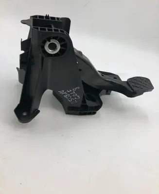 Volkswagen Golf VIII Brake pedal 5q1721058eh